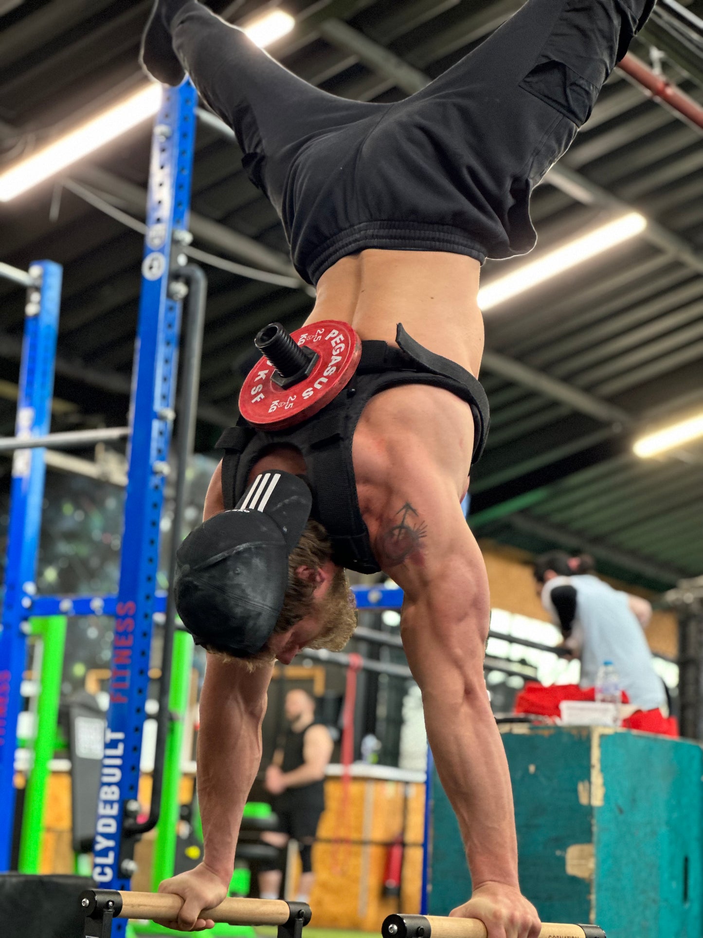 Black Infinity Weighted Vest 80 KGs plate carrier for gym fitness callisthenics crossfit press ups dips handstands squats