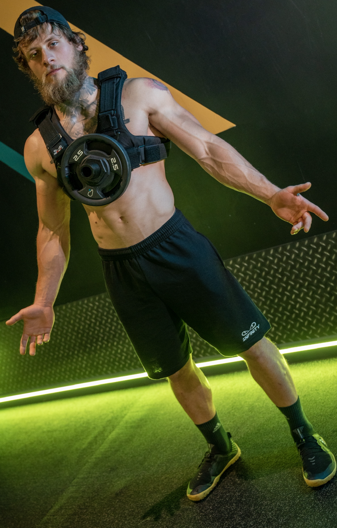 Black Infinity Weighted Vest 80 KGs plate carrier for gym fitness callisthenics crossfit press ups dips handstands squats